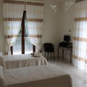 Domus In Fonte Bed & Breakfast สกาฟาติ ภายนอก รูปภาพ