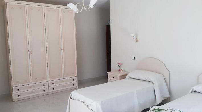 Domus In Fonte Bed & Breakfast สกาฟาติ ภายนอก รูปภาพ